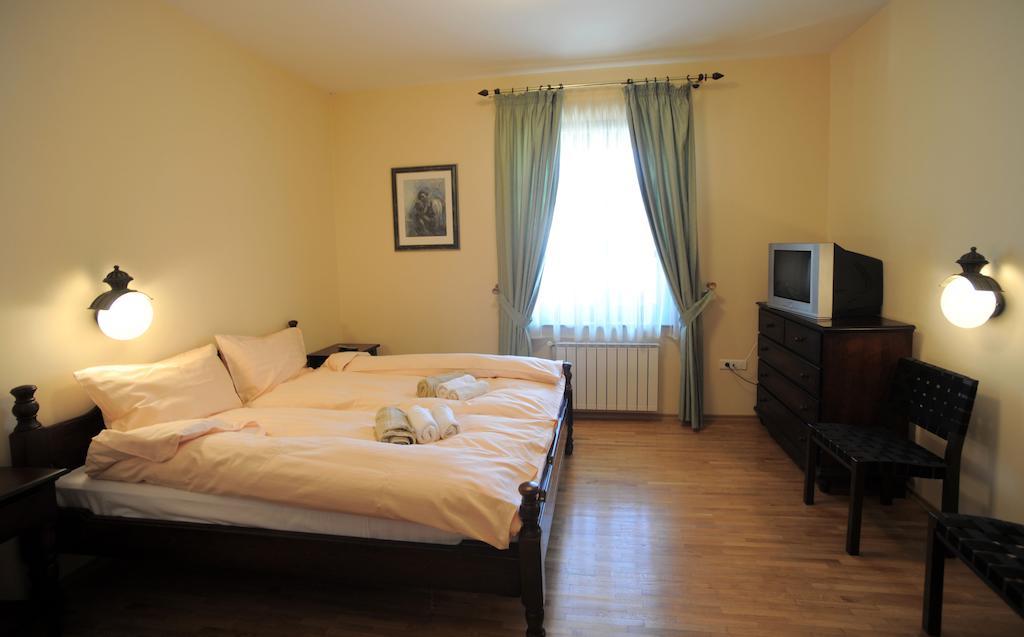 Kalin Hotel Lazaropole Chambre photo